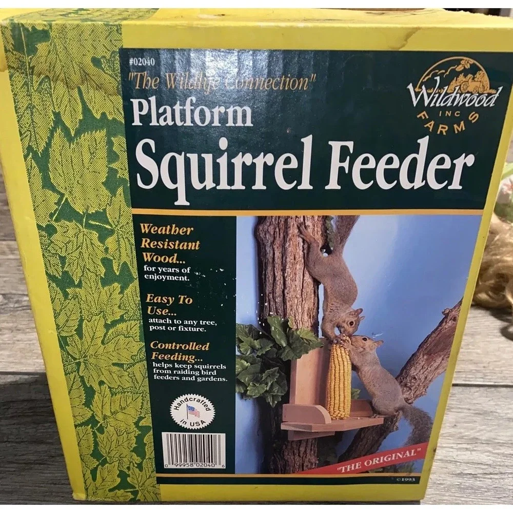 New Squirrel Wood‎ Platform Tree Post Feeder Corn Cob Wildwood Farms